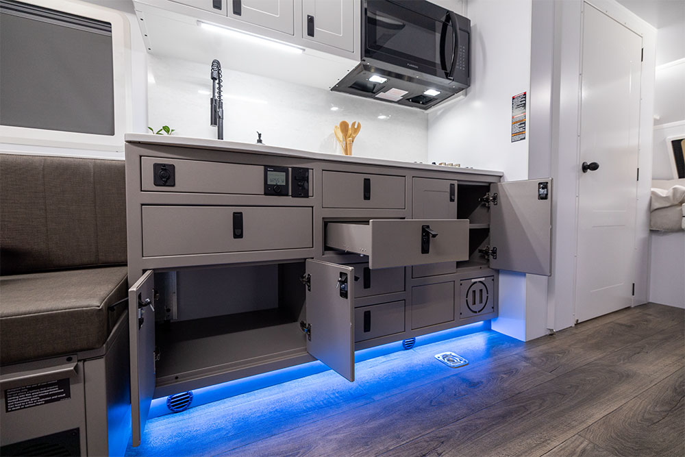 pause 22.4 in canada kitchen storage