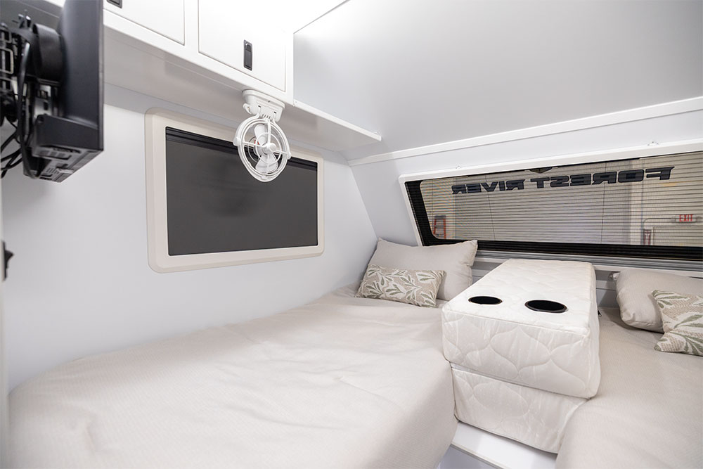 pause 22.4 canada bedroom