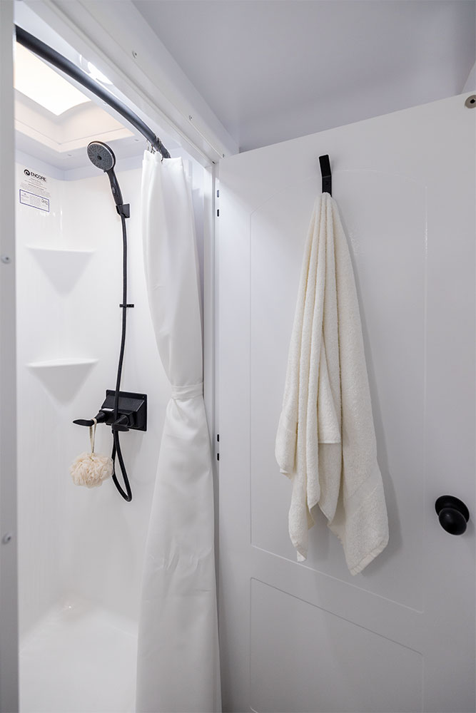 pause 22.4 canada shower